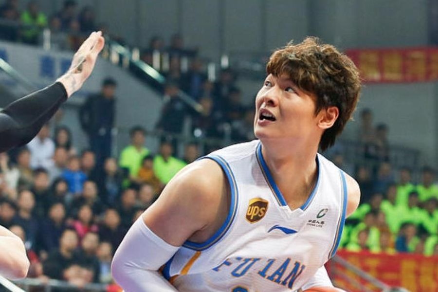 金年会下载-包含赛前孟菲斯灰熊调整名单以备CBA常规赛，临场应变环节打磨，球迷炸锅，年轻球员得到机会的词条